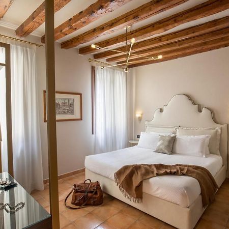 Daplace - Antica Casa Coppo Venice Luaran gambar