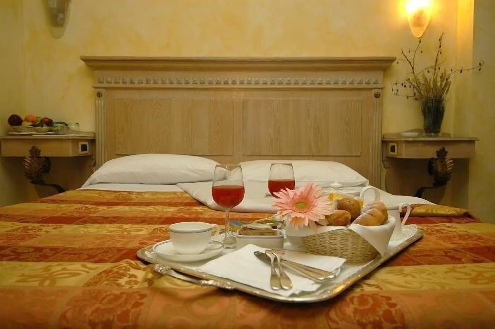 Daplace - Antica Casa Coppo Venice Luaran gambar