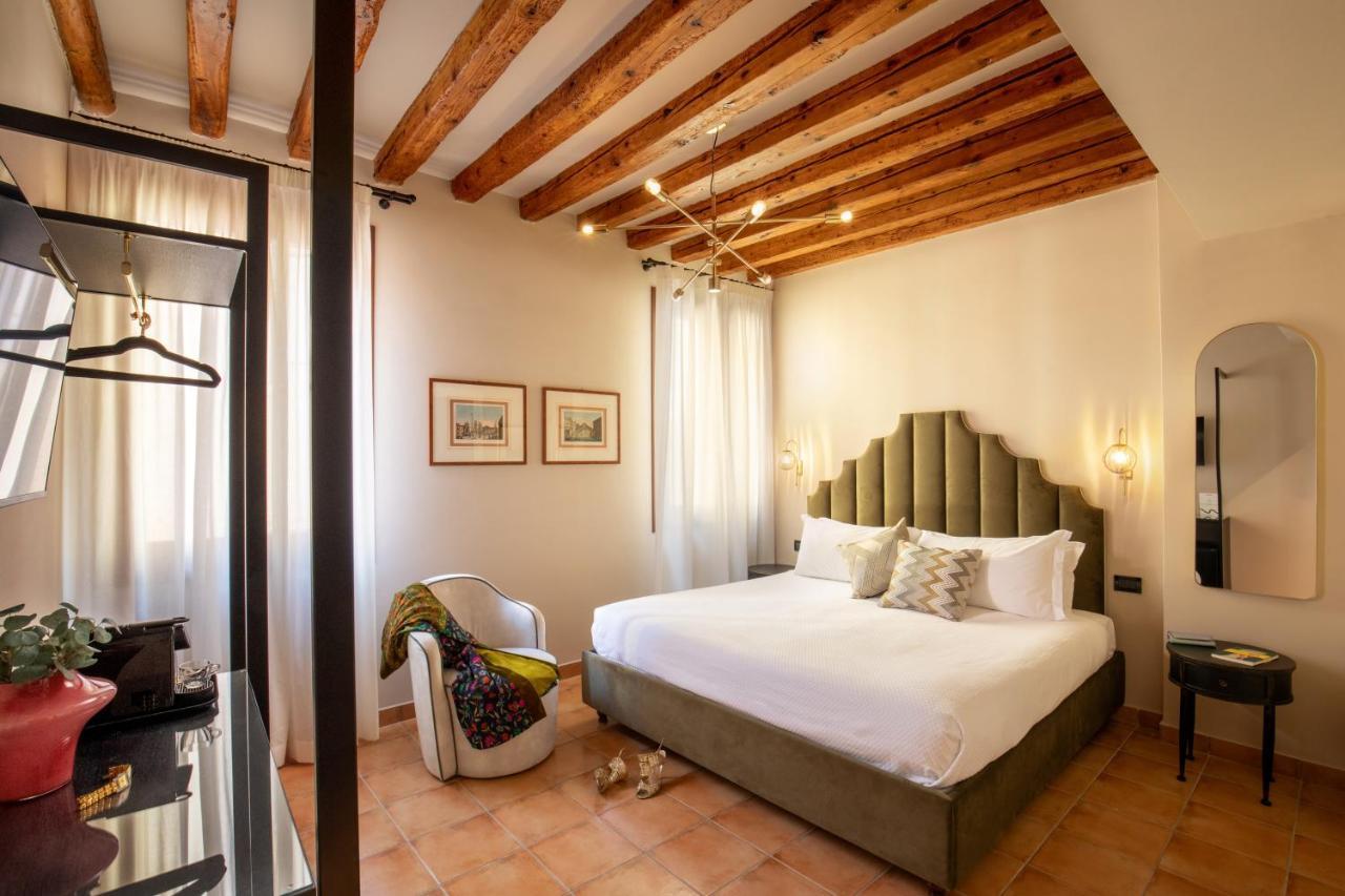 Daplace - Antica Casa Coppo Venice Luaran gambar