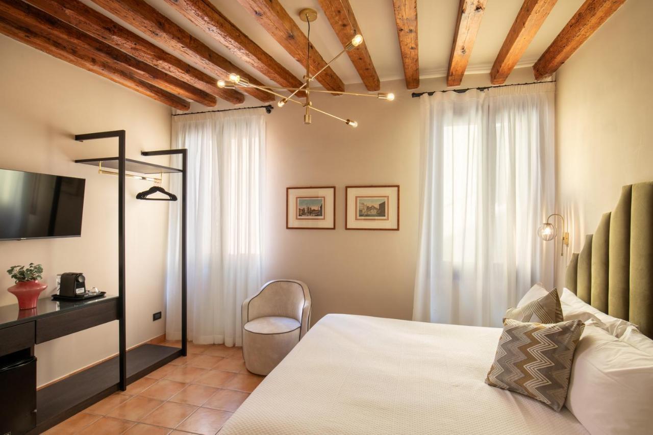Daplace - Antica Casa Coppo Venice Luaran gambar