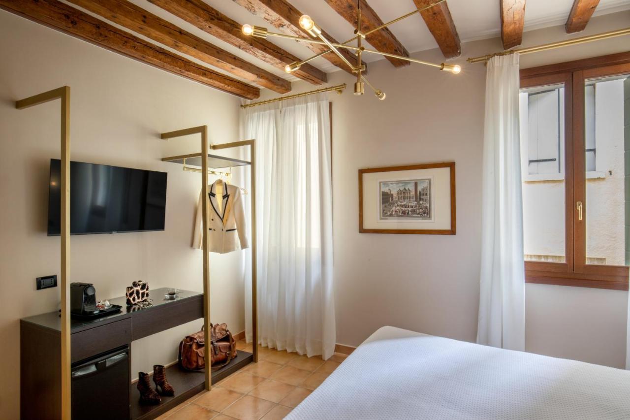 Daplace - Antica Casa Coppo Venice Luaran gambar