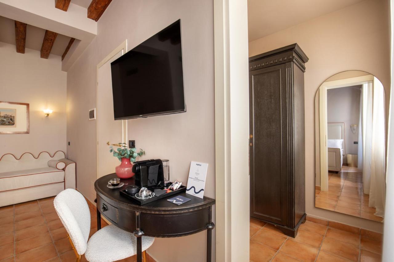 Daplace - Antica Casa Coppo Venice Luaran gambar