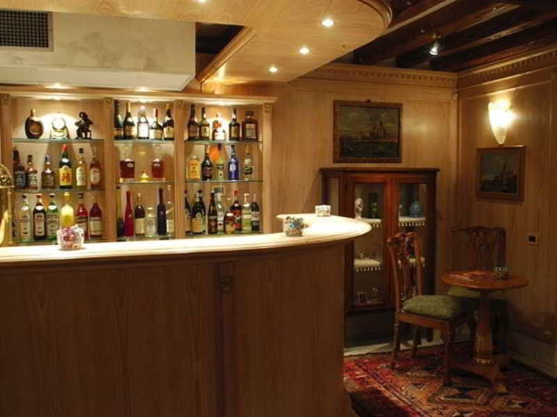 Daplace - Antica Casa Coppo Venice Luaran gambar