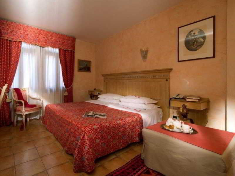 Daplace - Antica Casa Coppo Venice Luaran gambar