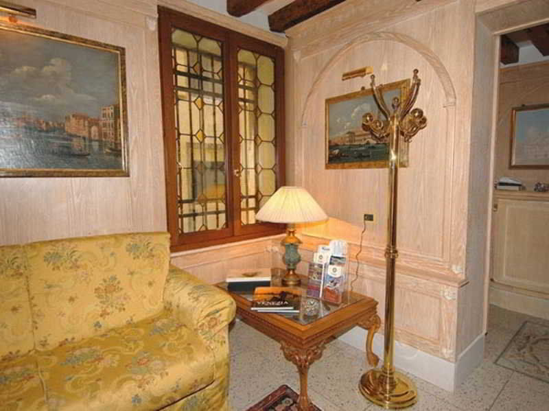Daplace - Antica Casa Coppo Venice Luaran gambar