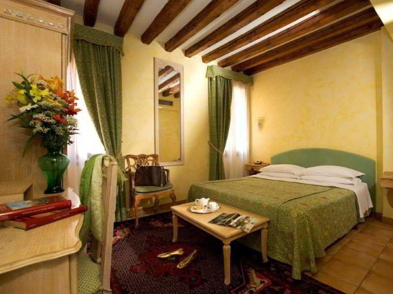 Daplace - Antica Casa Coppo Venice Luaran gambar